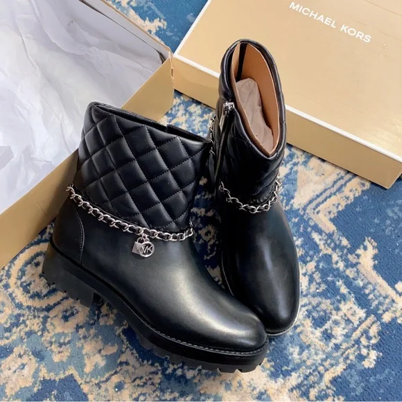Michael kors Elsa Quilted Leather Chain Boot size6 - Picture 6 of 10